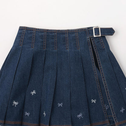蝴蝶結刺繡 裹褶百褶設計 休閒短褲