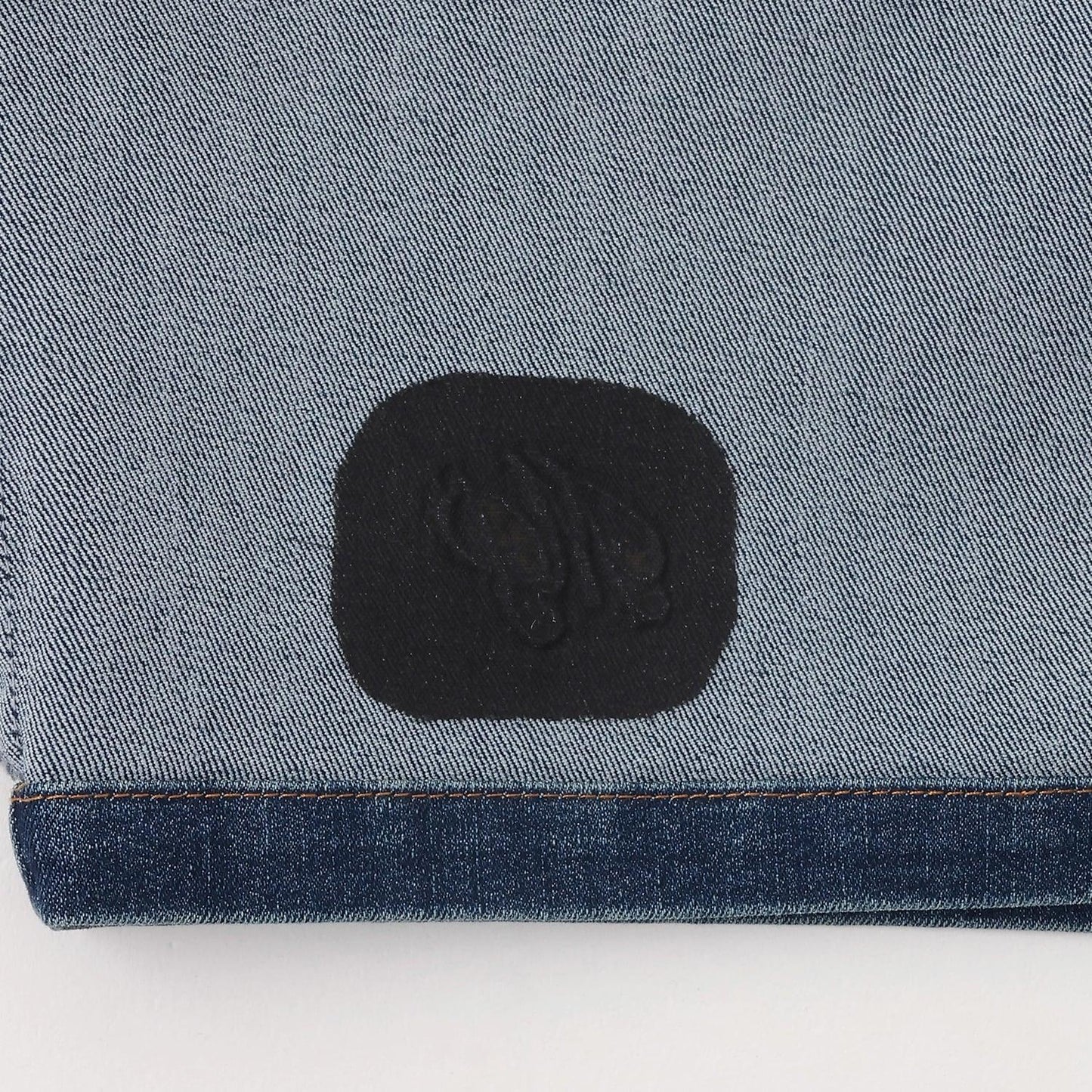 蝴蝶結刺繡 裹褶百褶設計 休閒短褲