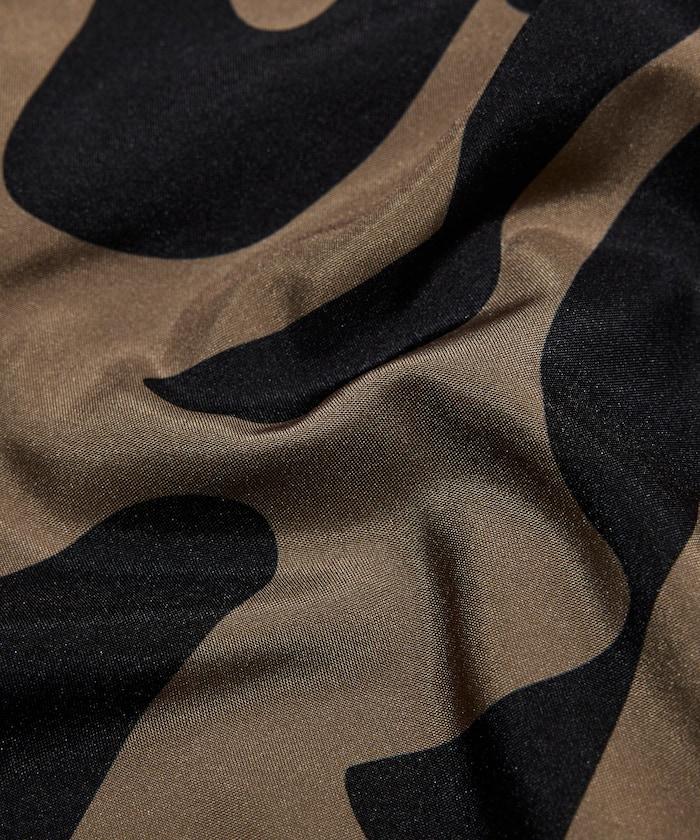 可成套 滿版印花設計 休閒短褲