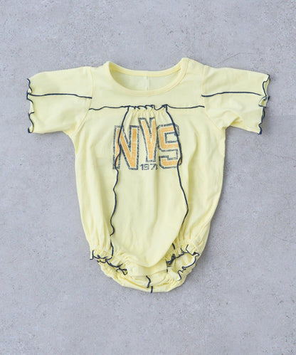 荷葉邊拼接 logo 短袖連體哈衣