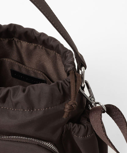 防潑水 口袋設計 尼龍包