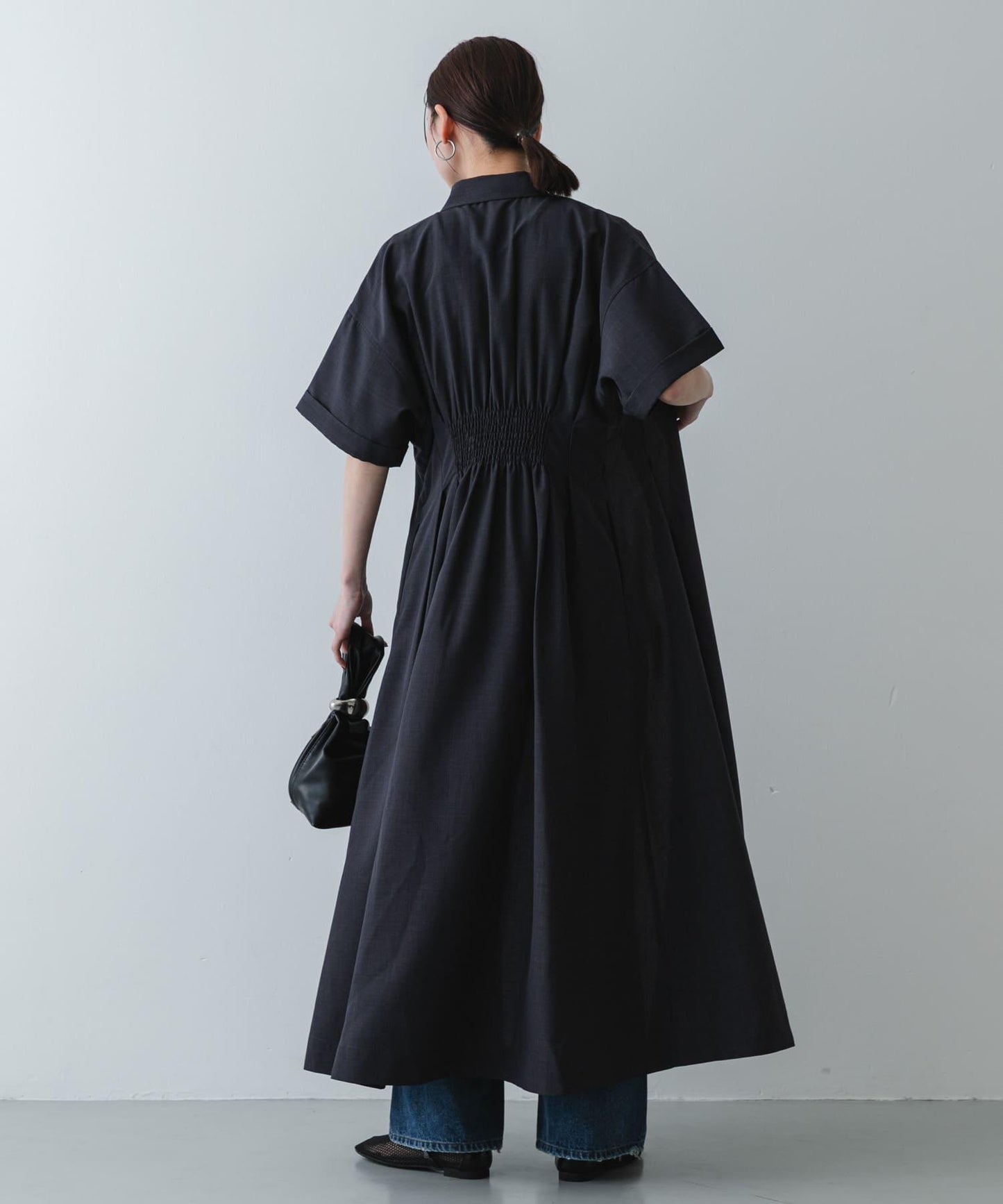 UR TECH DRYLUXE 亞麻感連衣裙