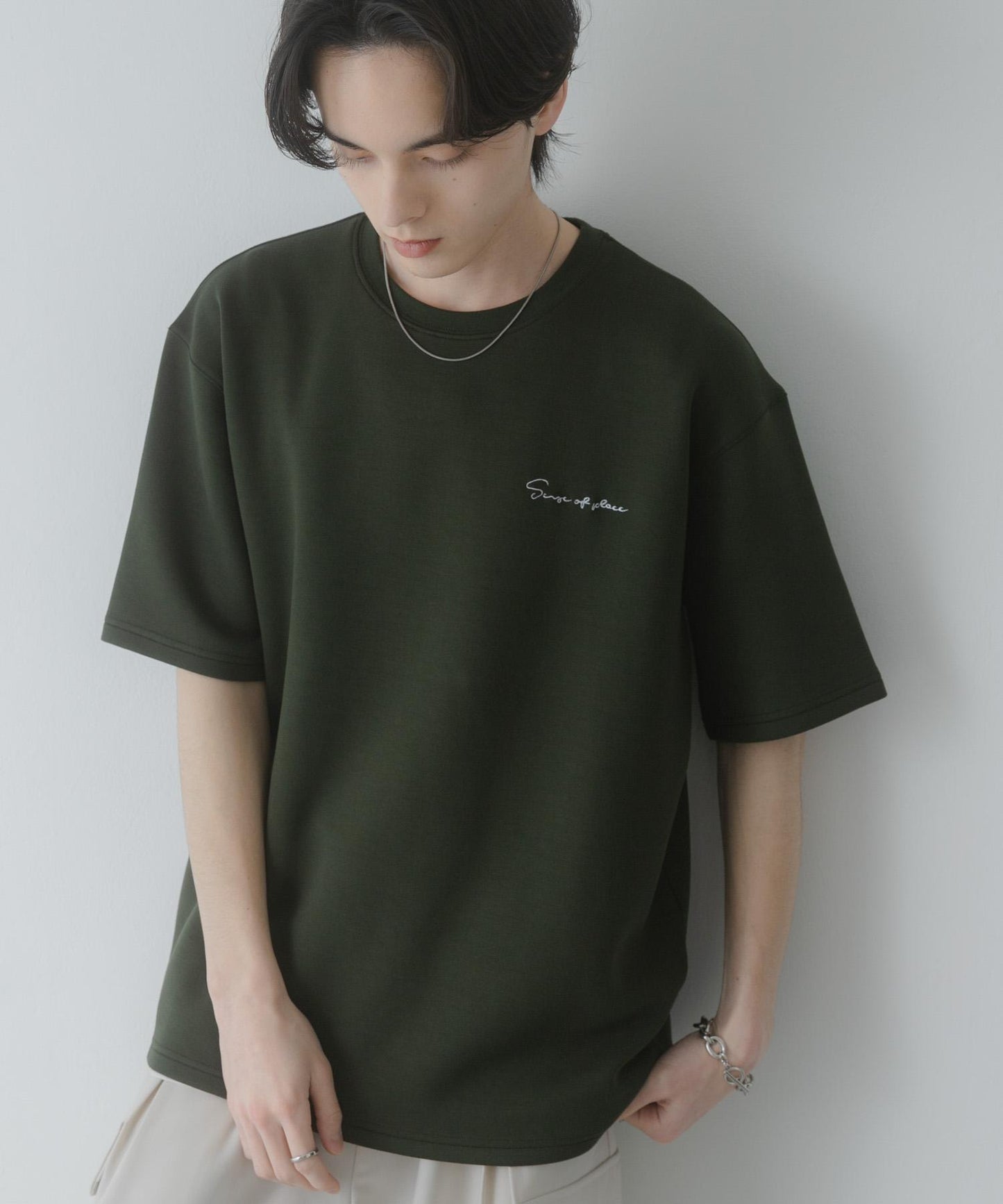 接觸涼感速幹 刺繡空氣層羅馬布 短袖T恤（部分色）
