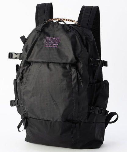 聯名 QUEST PACK  揹包