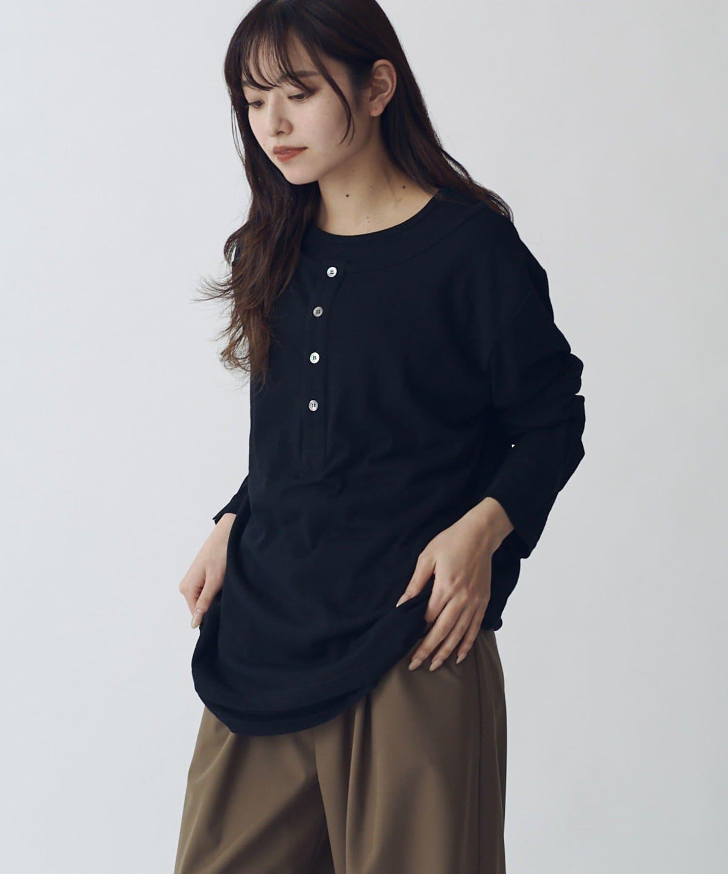 疊搭亨利領長袖T恤