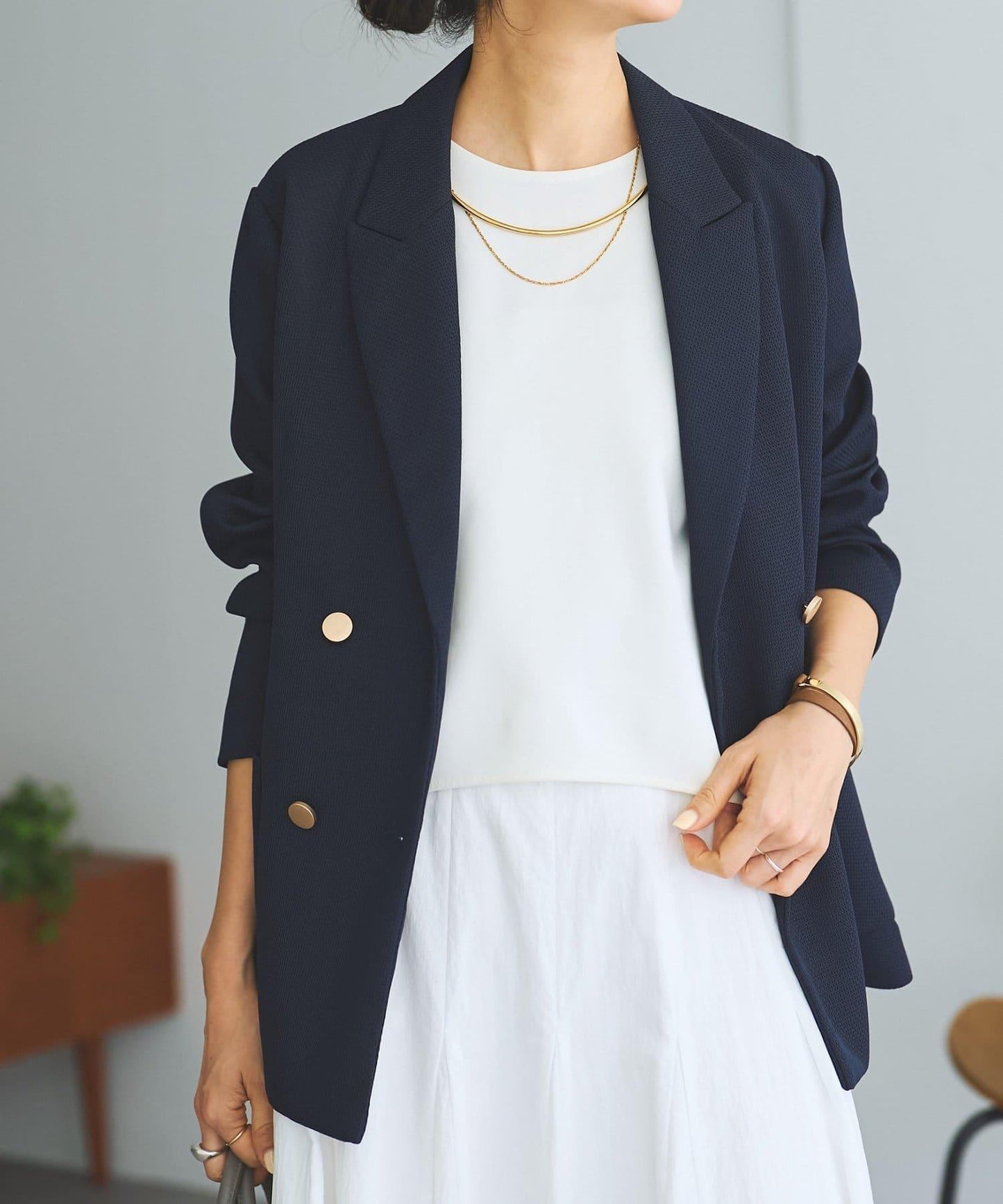 繭形法式設計襯衫