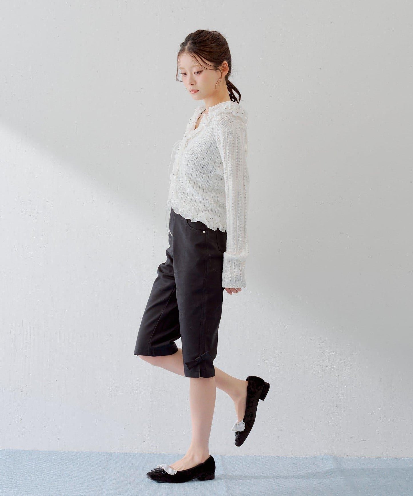 可拆卸蝴蝶結 側開叉 卡普里褲