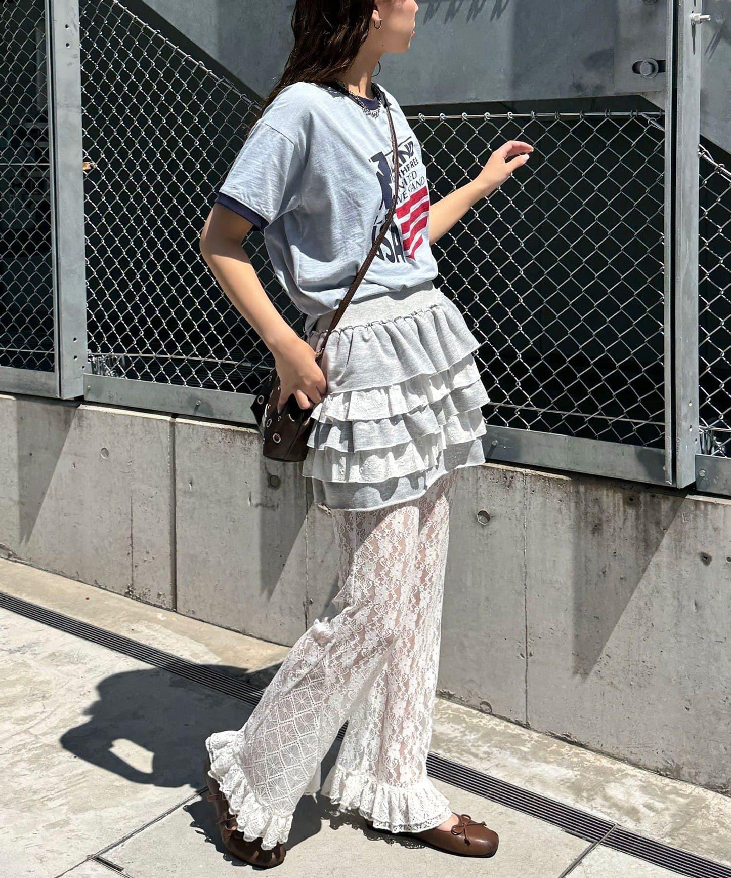 蕾絲喇叭層疊荷葉邊褲子