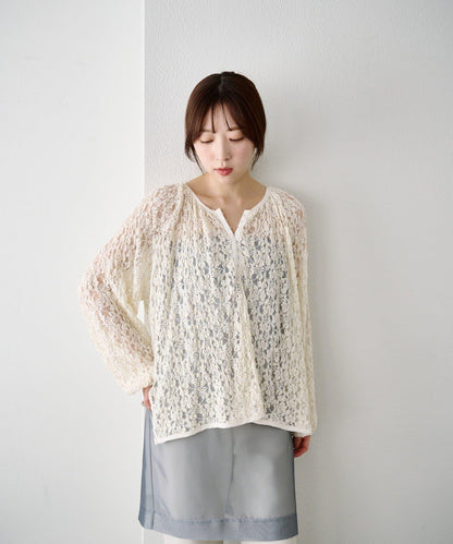 側開叉 蕾絲 襯衫