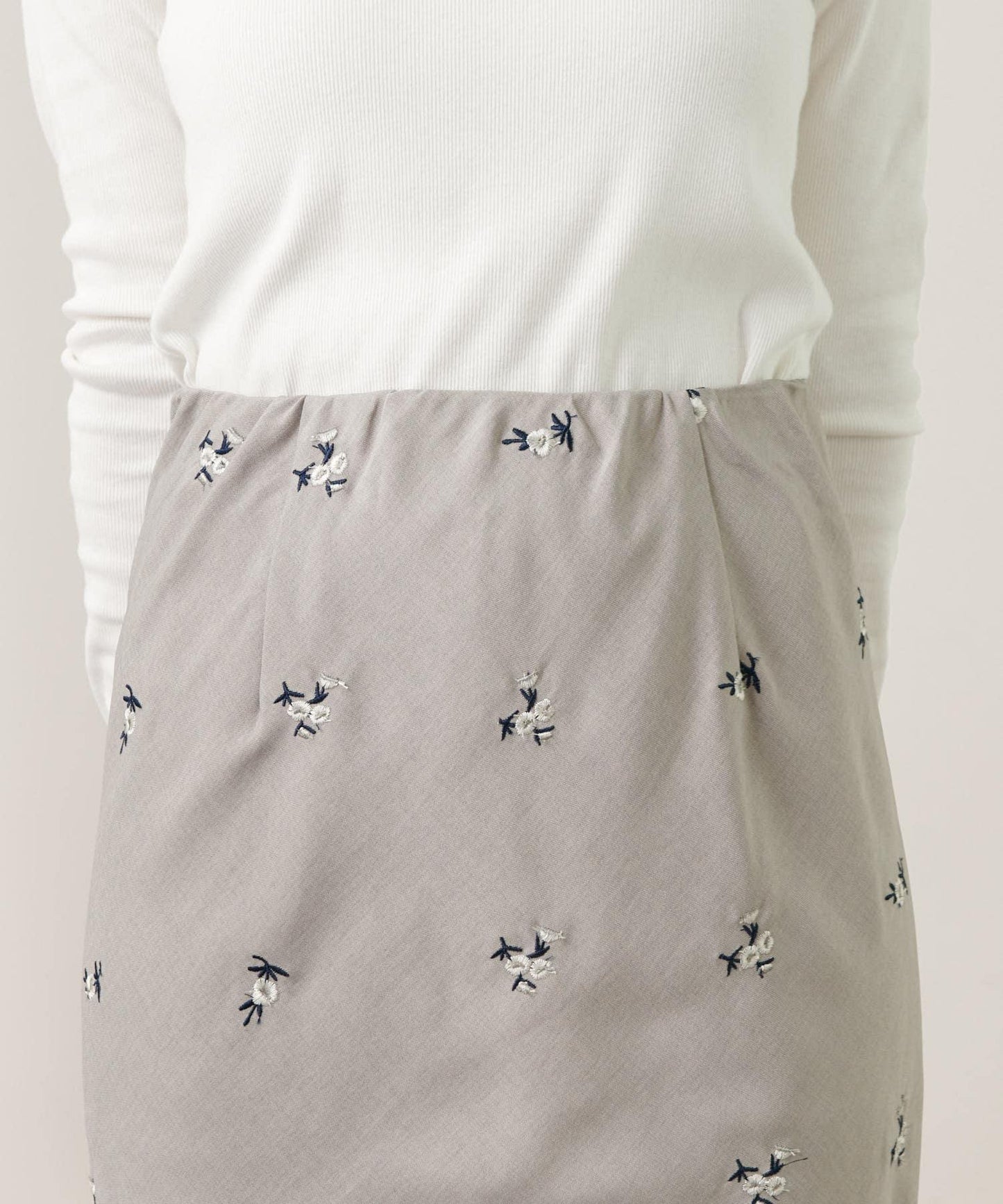 SHENERY 刺繡修身半身裙