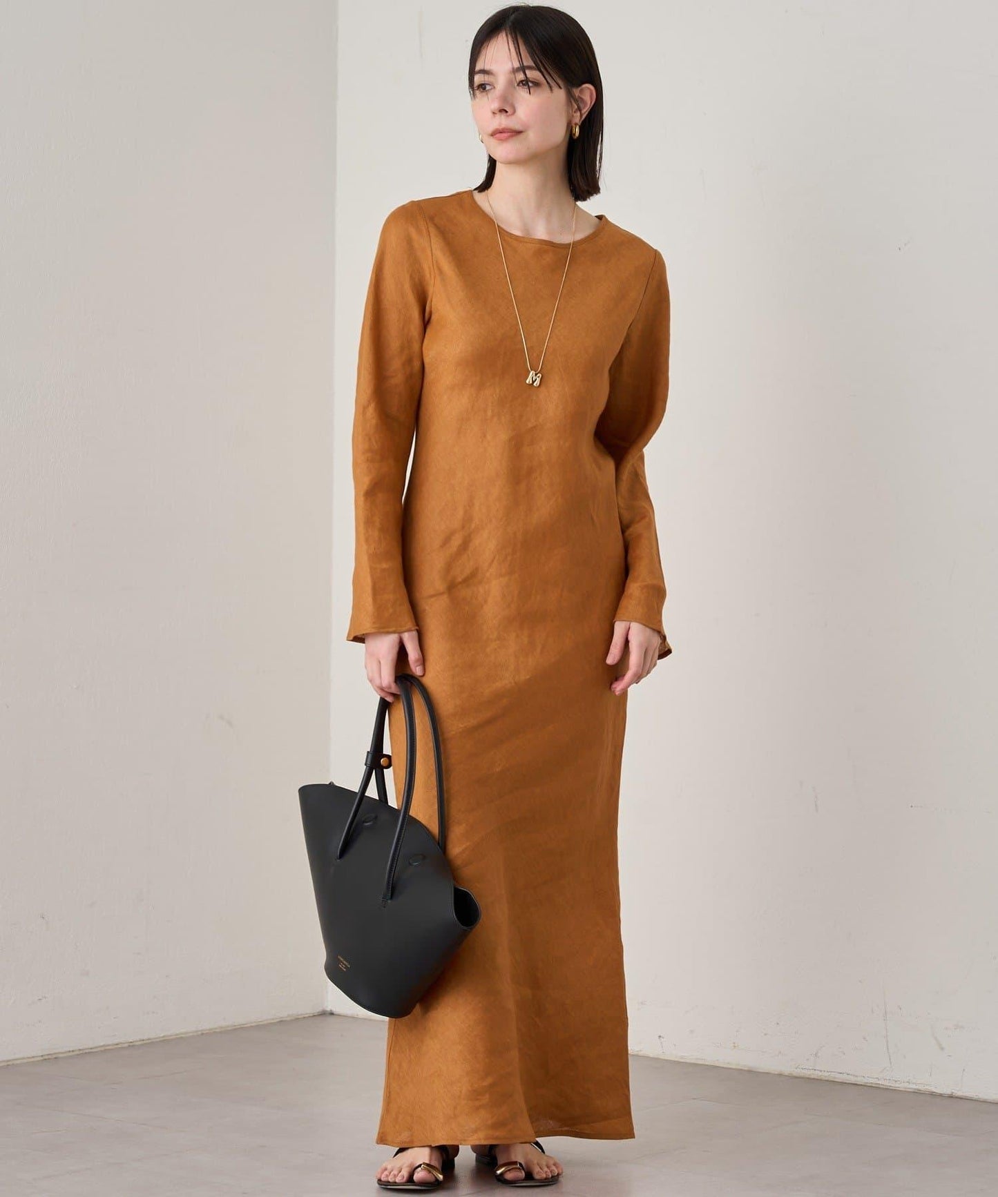 Loungedress 20th 亞麻斜裁連衣裙