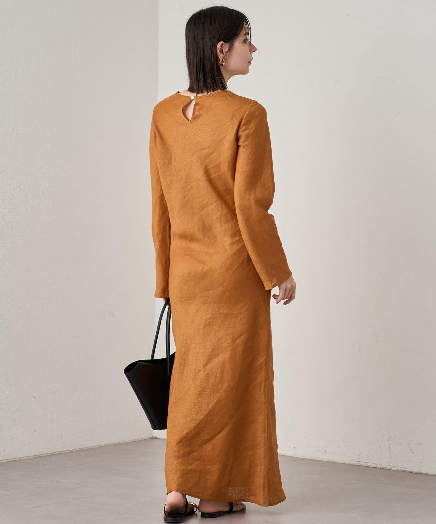 Loungedress 20th 亞麻斜裁連衣裙