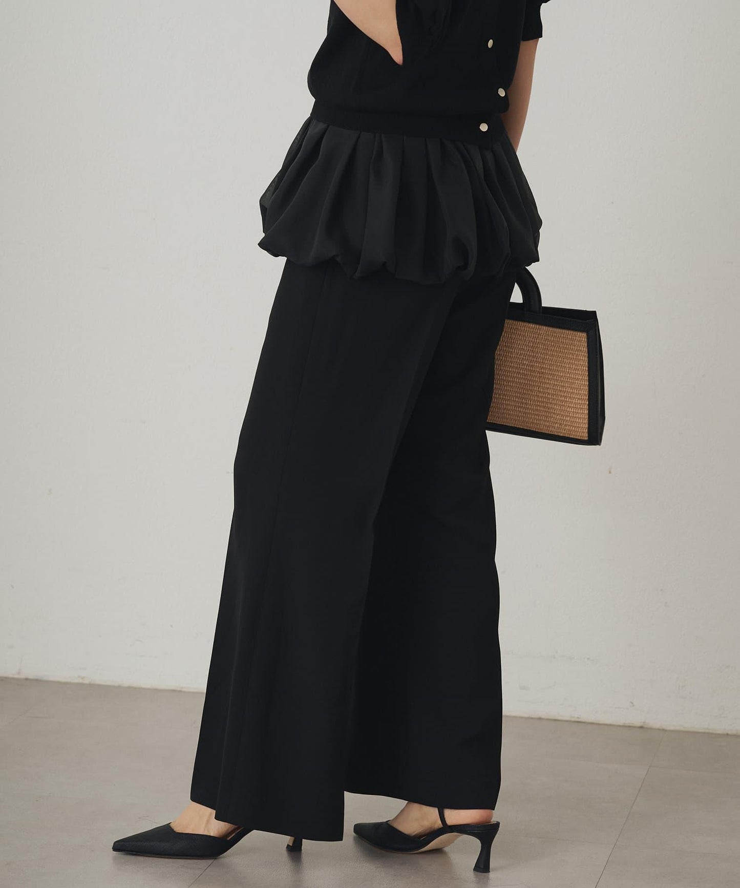 Loungedress 輕量微喇褲子