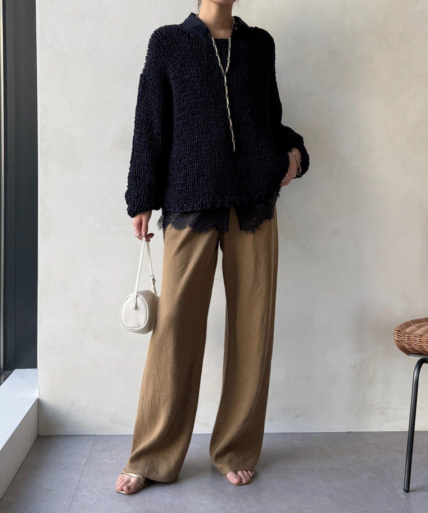 下襬蕾絲拼接 透紗襯衫