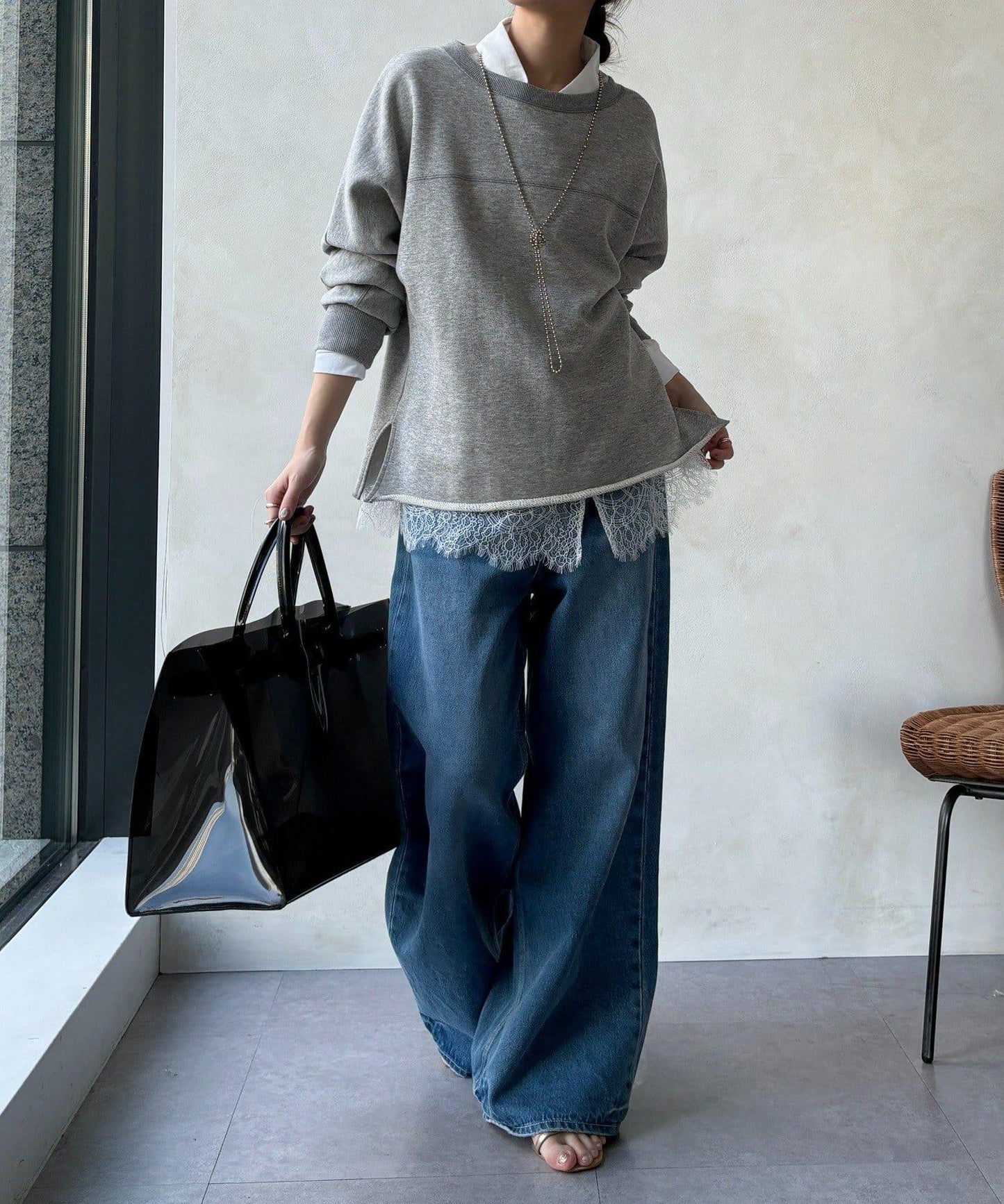 下襬蕾絲拼接 透紗襯衫