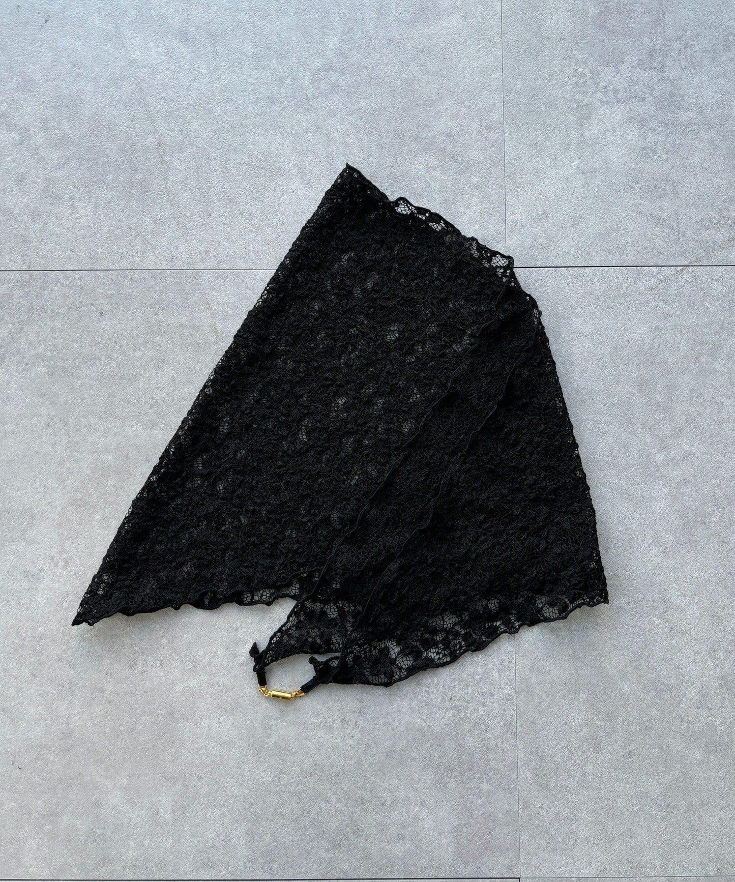 蕾絲磁扣設計圍巾