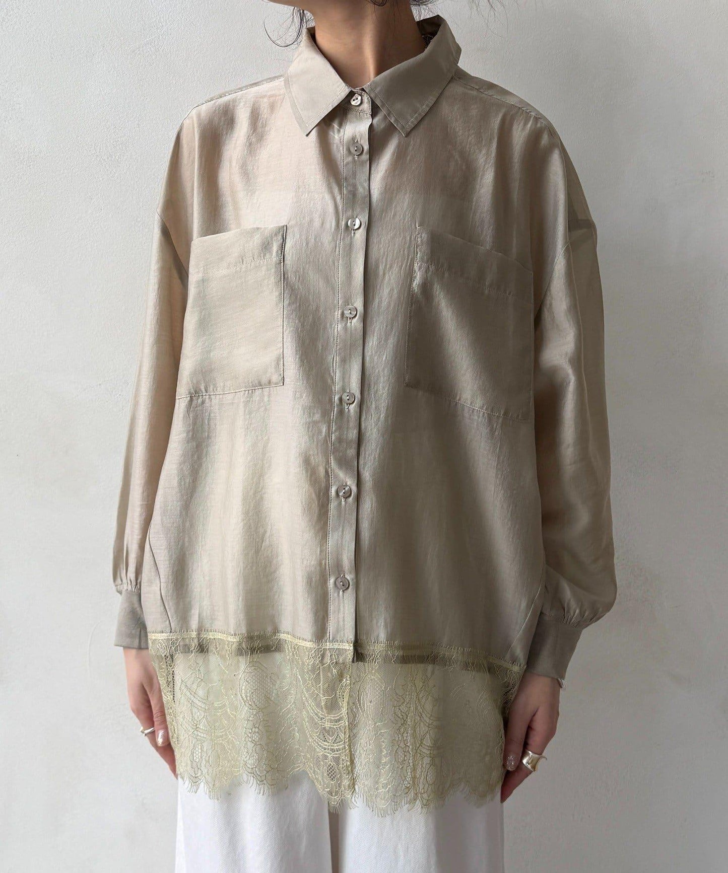 下襬蕾絲拼接 透紗襯衫