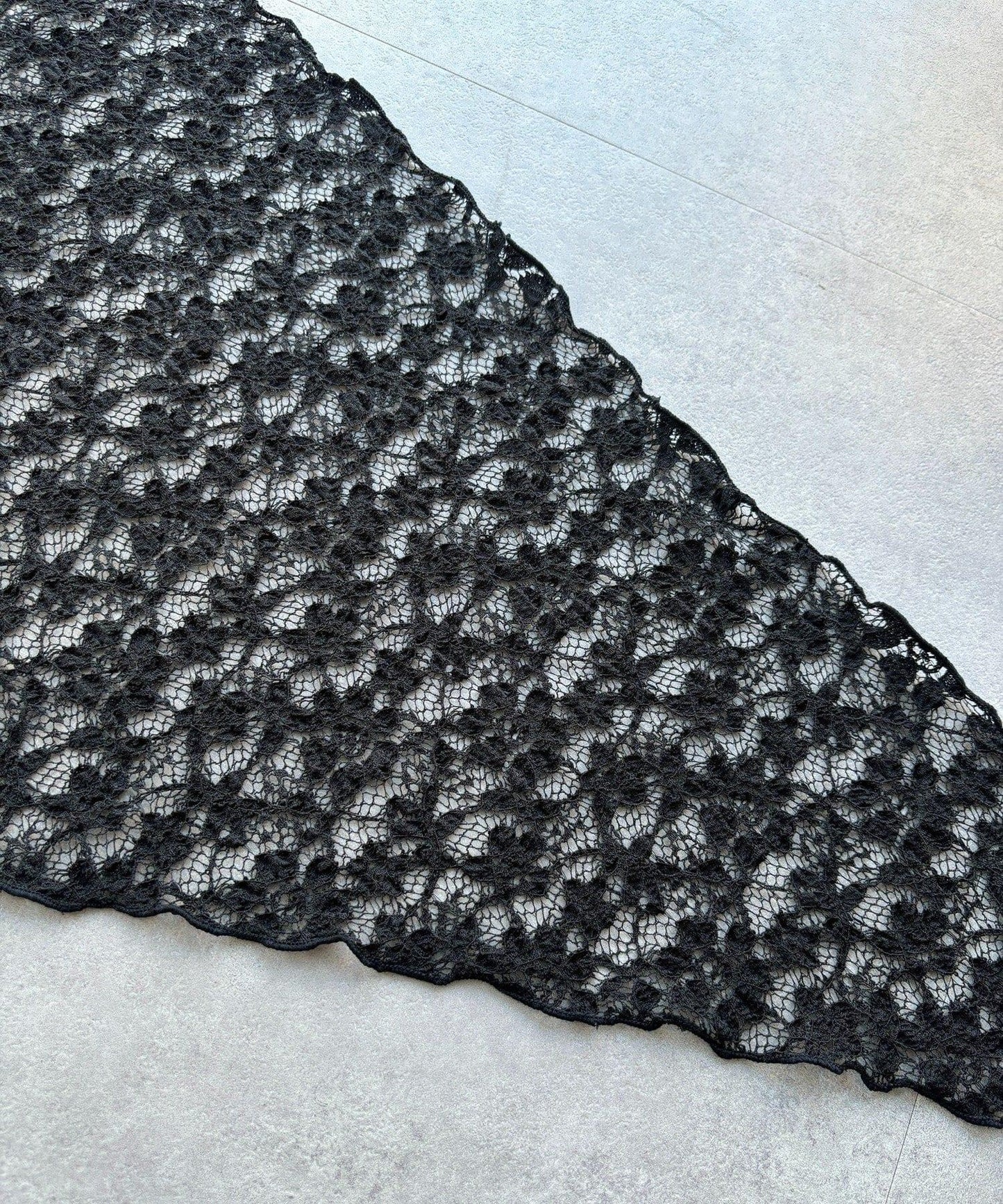 蕾絲磁扣設計圍巾