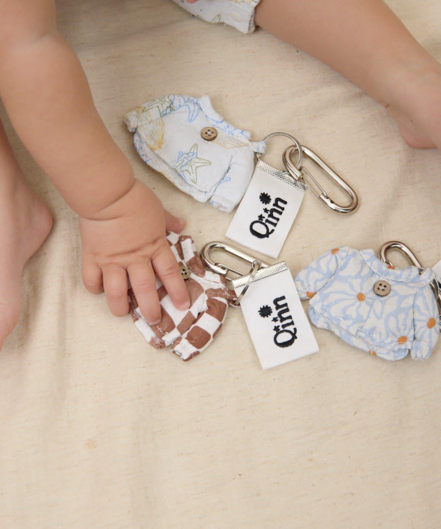 KIDS Qinn clothes 吊飾
