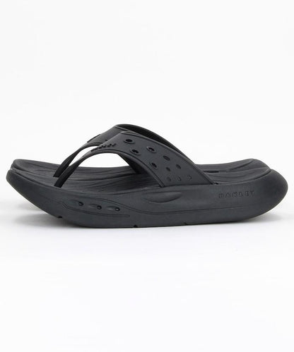 STUDIO FLIP FLOP