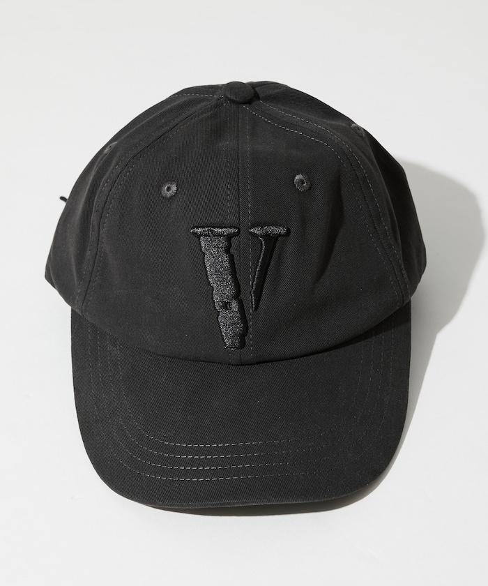 V LOGO‑VLONE 字母設計 棒球帽