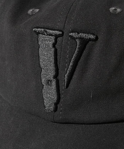 V LOGO‑VLONE 字母設計 棒球帽