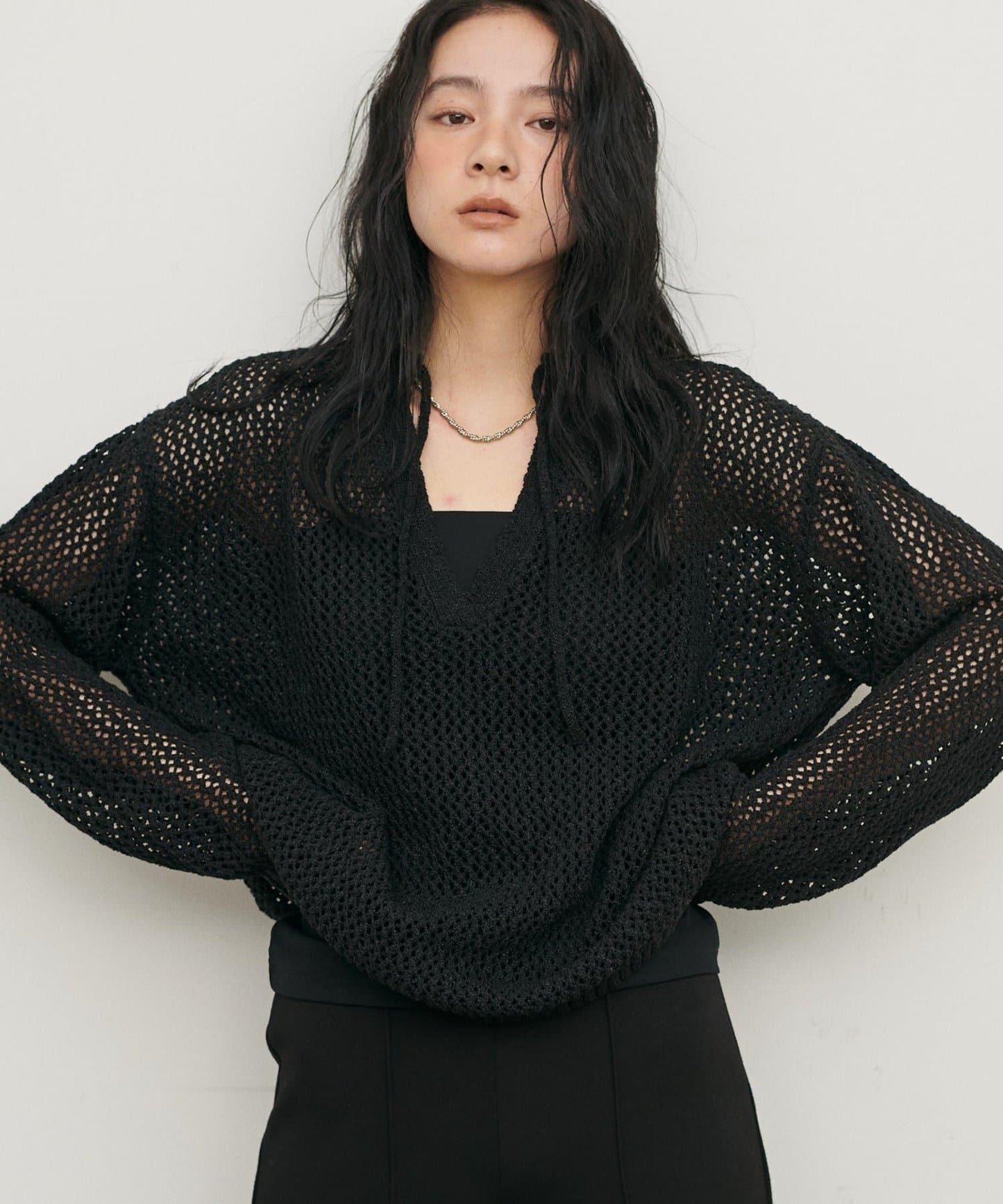 混色網眼鑰匙領套頭上衣