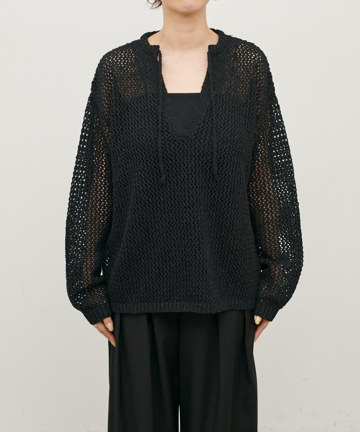 混色網眼鑰匙領套頭上衣