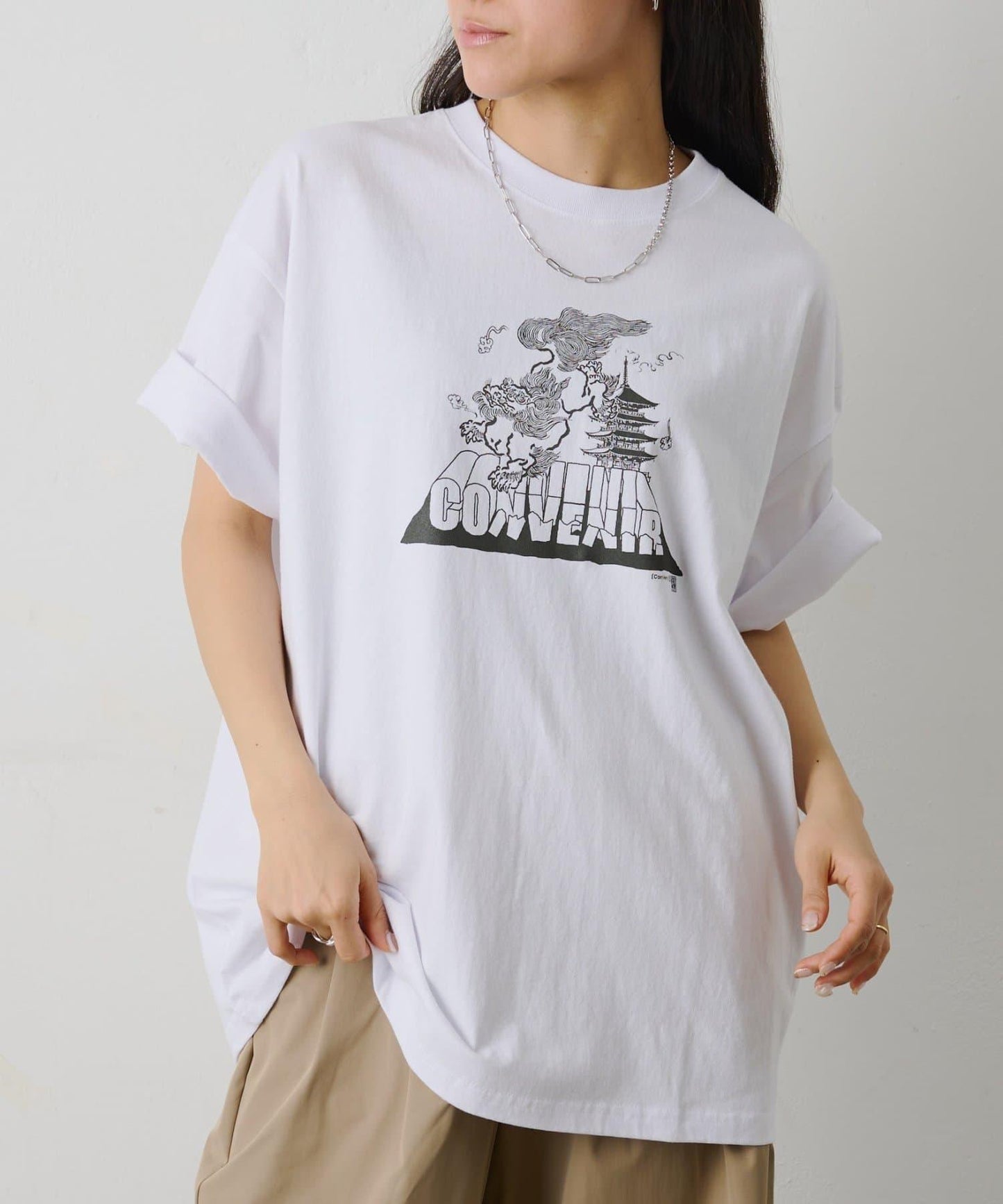唐獅子印花 TEE T恤