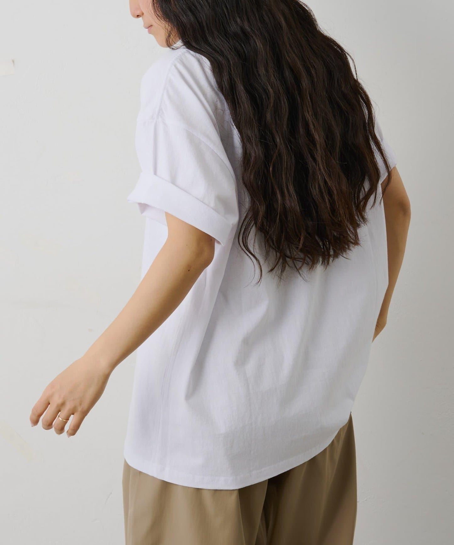 唐獅子印花 TEE T恤