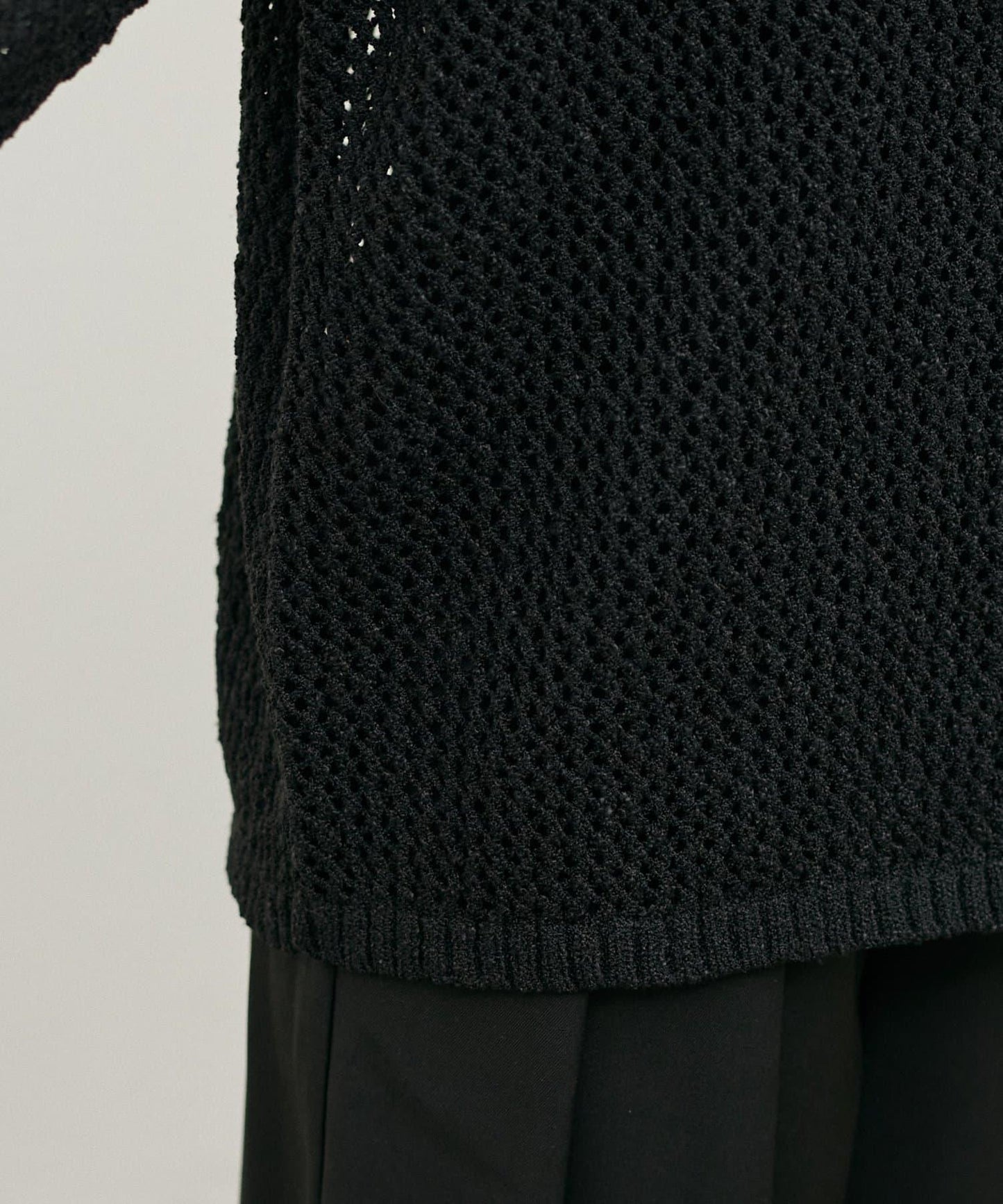 混色網眼鑰匙領套頭上衣