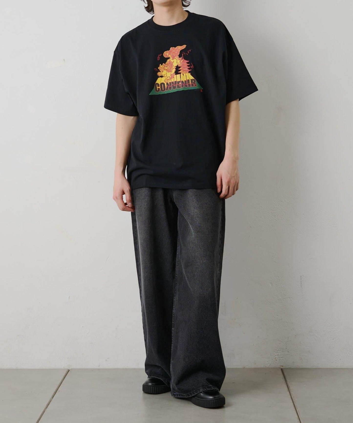 唐獅子印花 TEE T恤