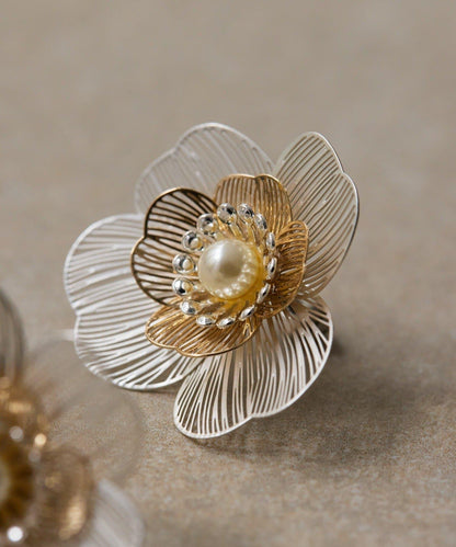 【ear PAPILLONNER】透かしパールフラワーピアス
