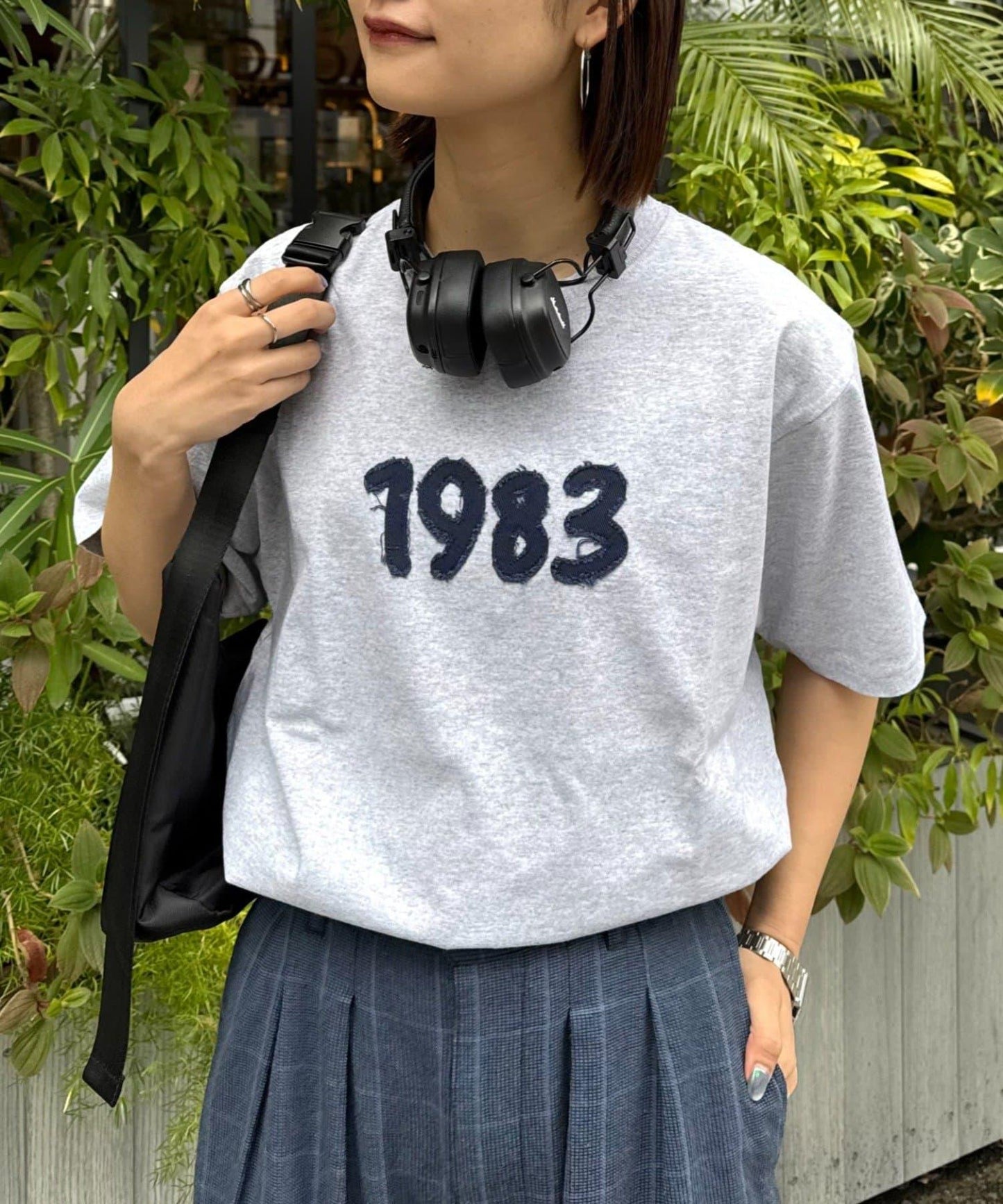 網絡限定 UNISEX 1983貼布 T恤