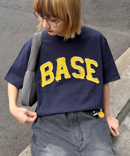 網絡限定 中性款 BASE貼布 T恤