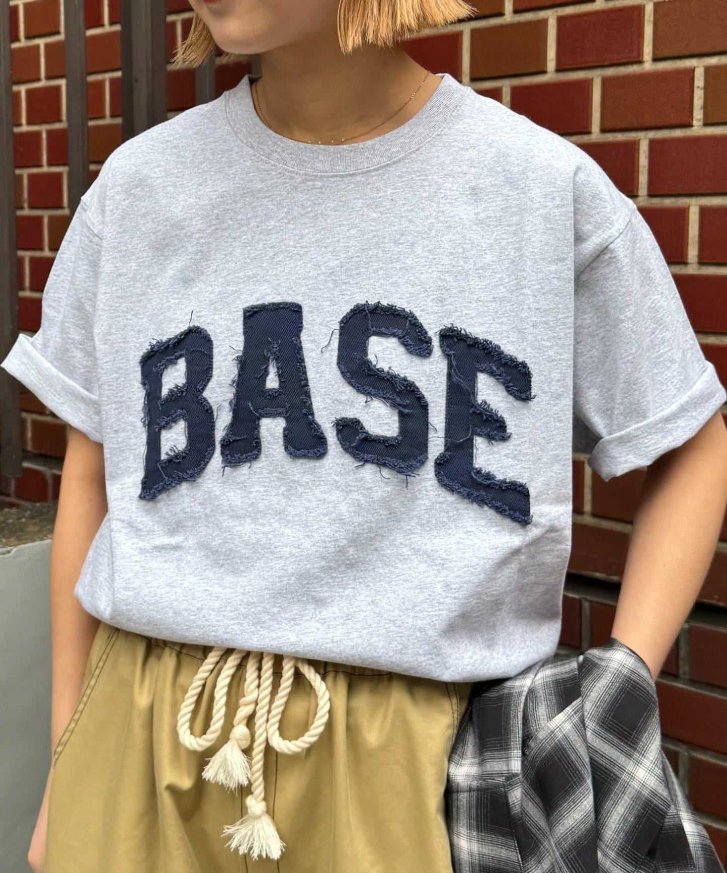 網絡限定 中性款 BASE貼布 T恤