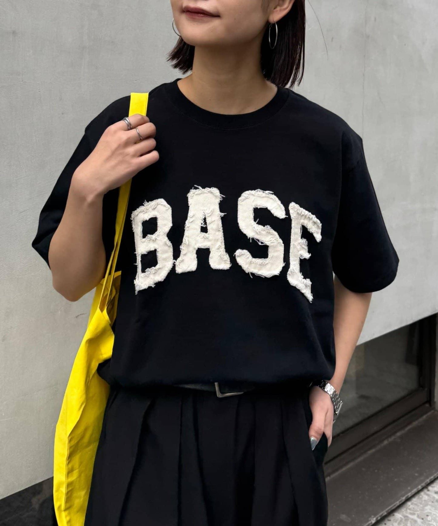 網絡限定 中性款 BASE貼布 T恤