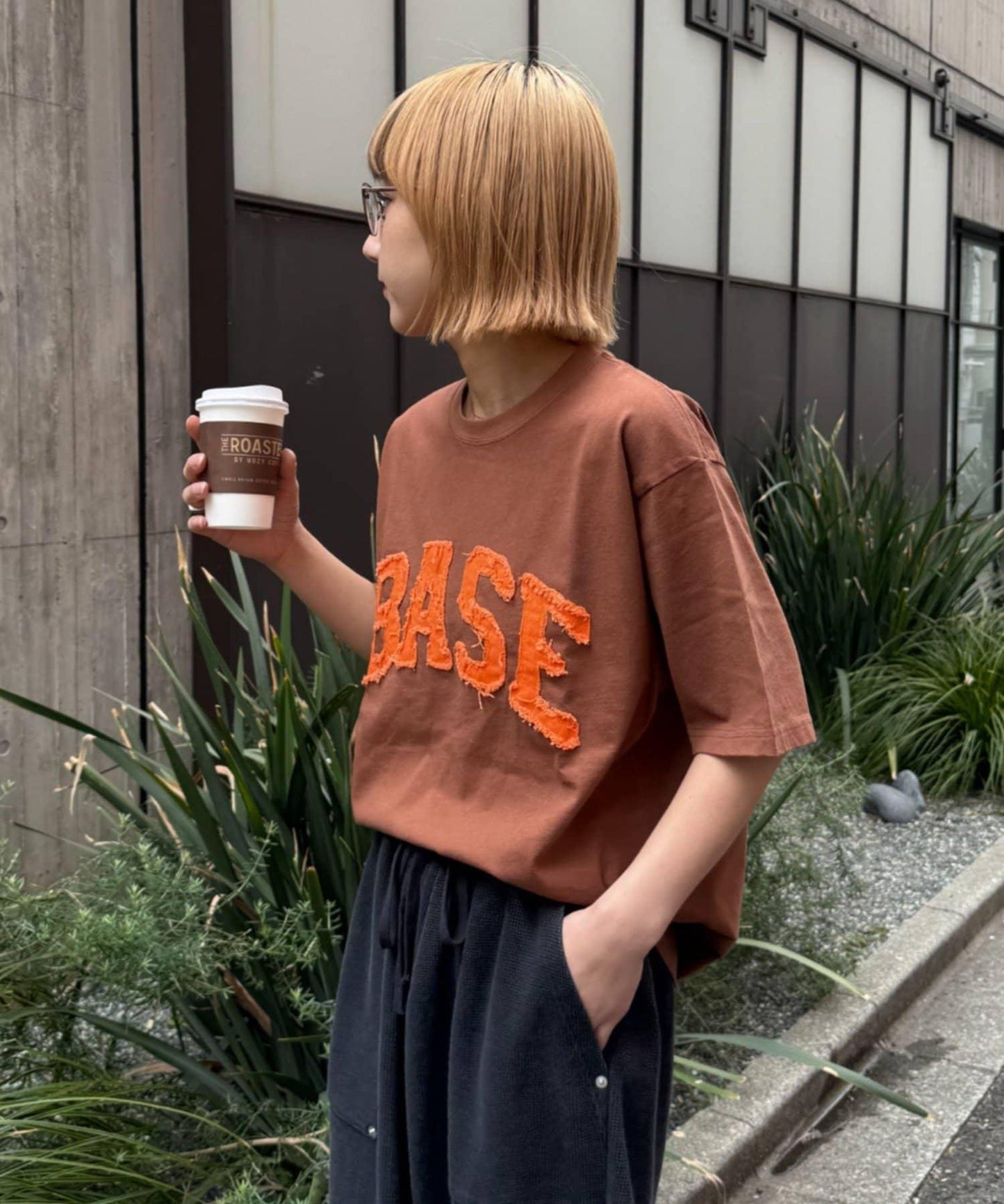 網絡限定 中性款 BASE貼布 T恤