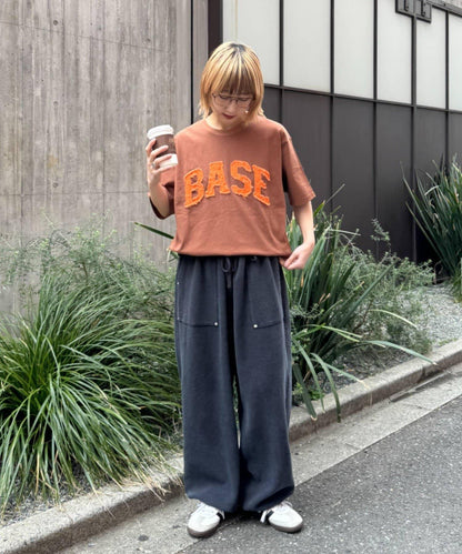 網絡限定 中性款 BASE貼布 T恤