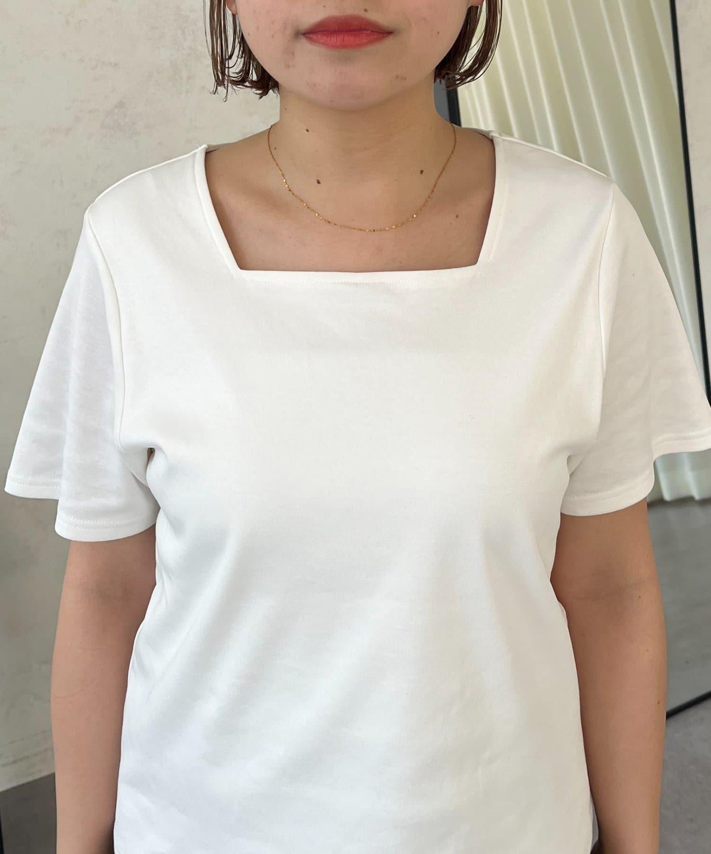 MOMO 吸水速幹防曬 方領 T恤