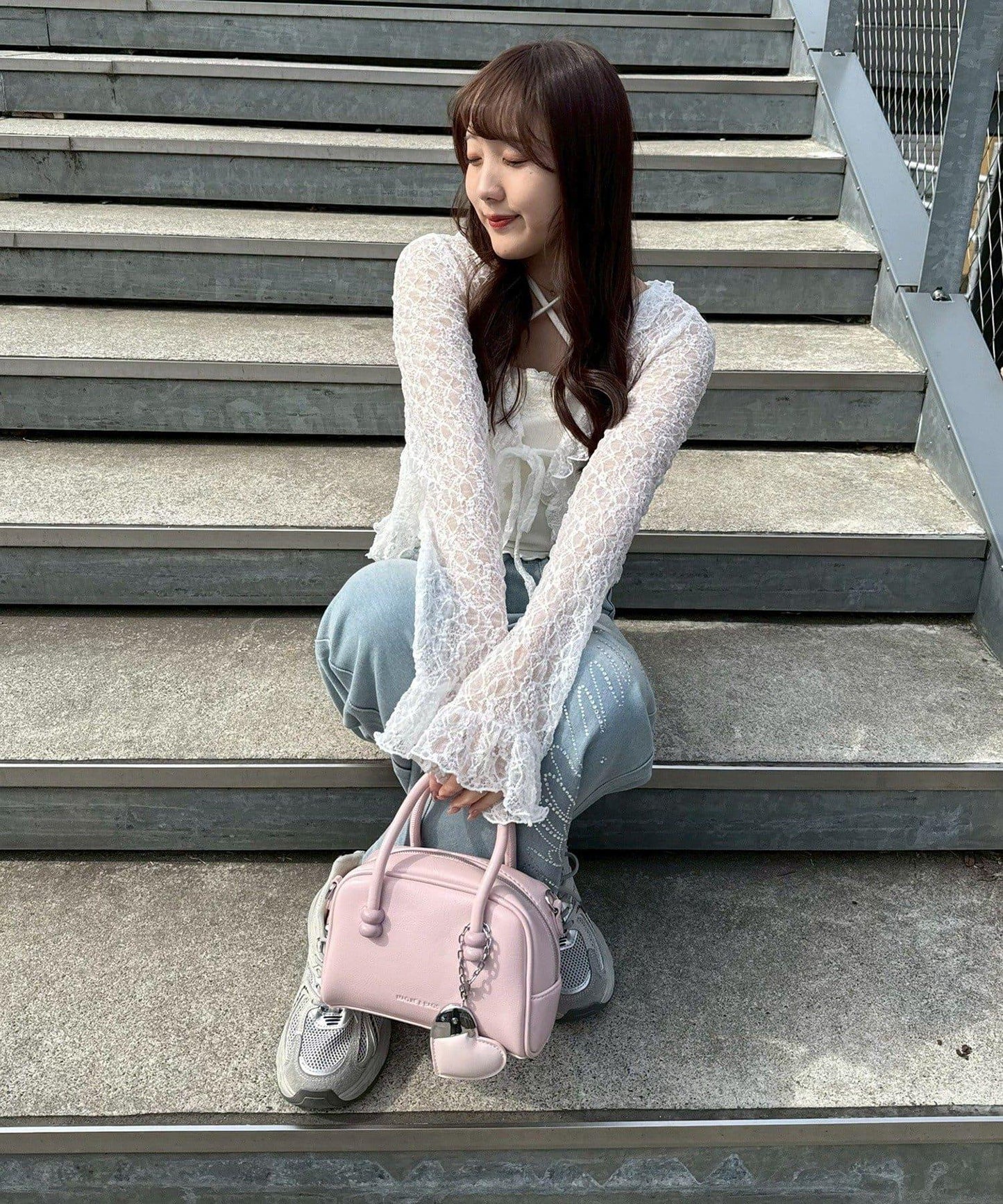 精緻蕾絲荷葉邊設計 開衫
