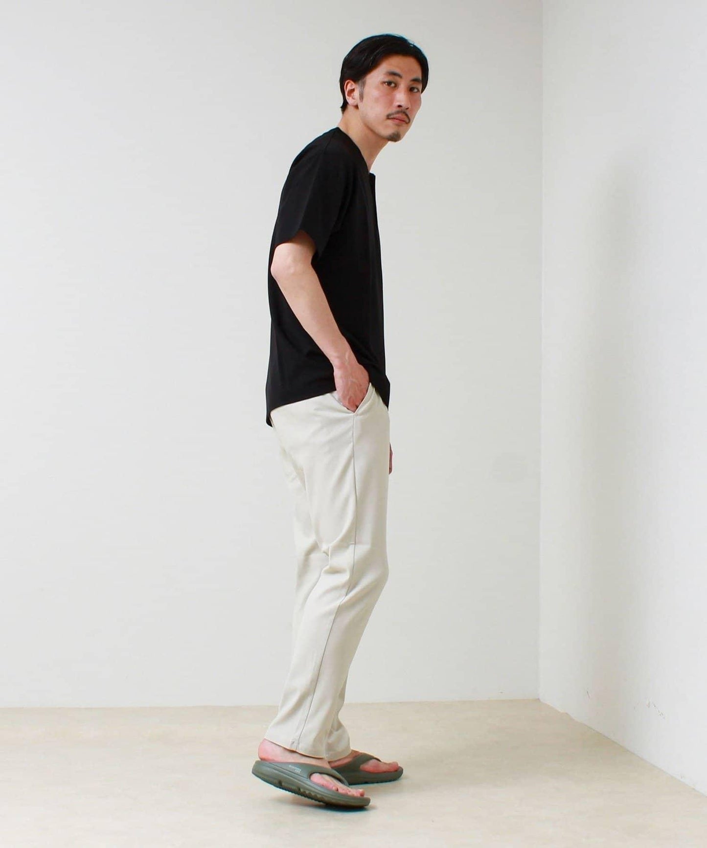 舒適彈力 flexible 休閒褲