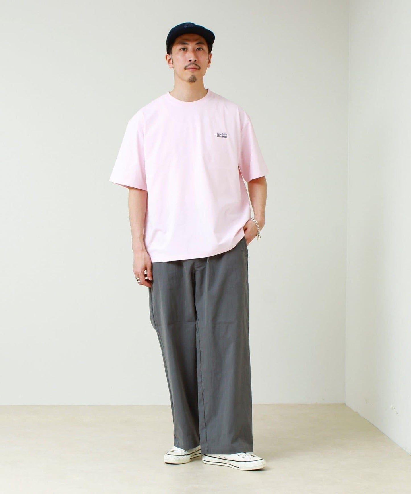 Franklin Climbing FLEXIBLE TECH-LOGO 標誌印花T恤