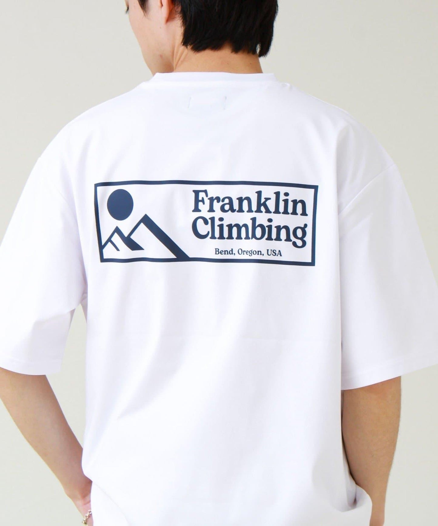 Franklin Climbing FLEXIBLE TECH-LOGO 標誌印花T恤