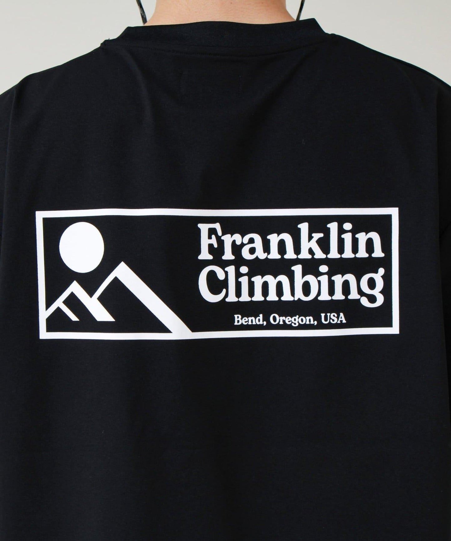 Franklin Climbing FLEXIBLE TECH-LOGO 標誌印花T恤