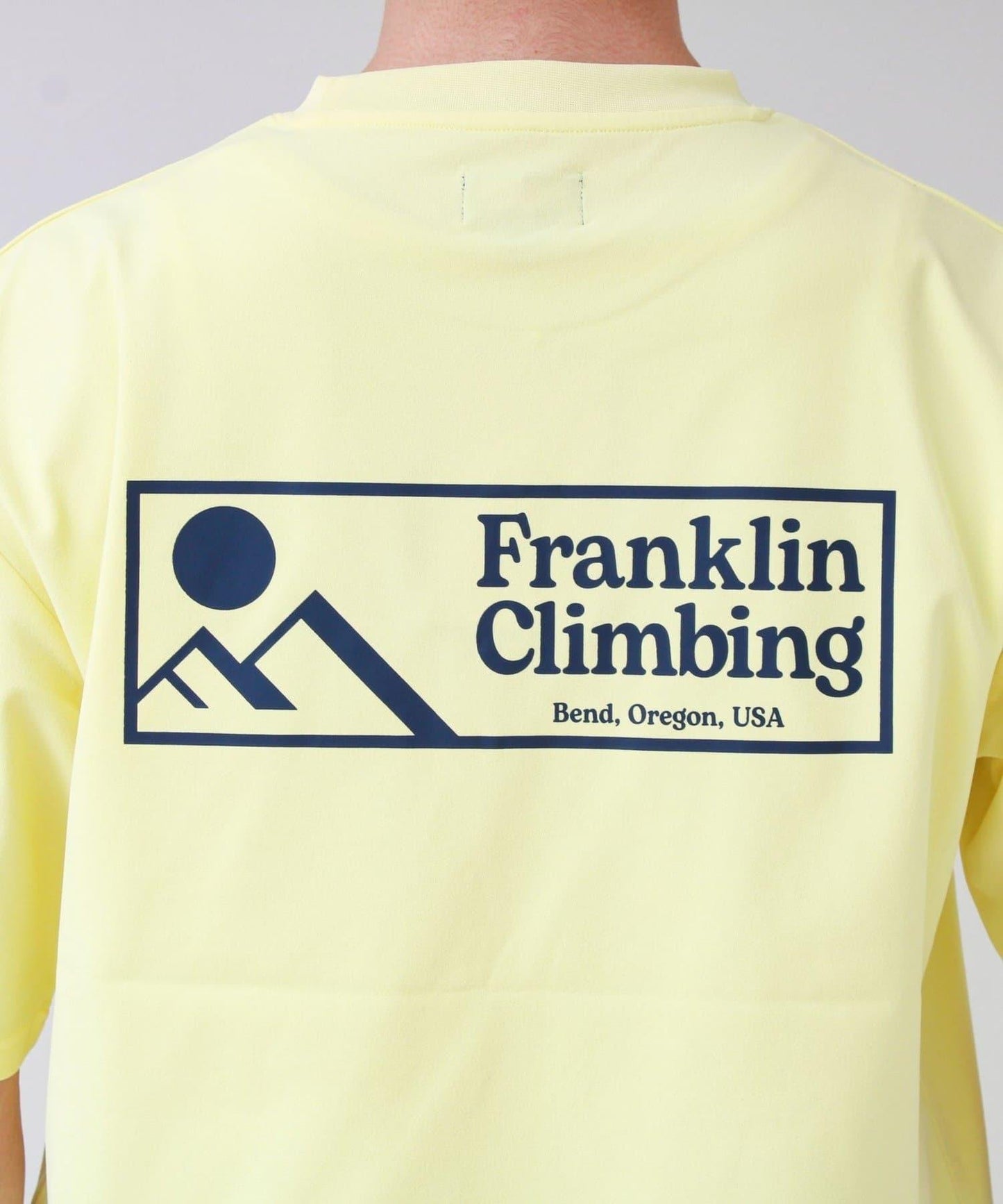 Franklin Climbing FLEXIBLE TECH-LOGO 標誌印花T恤