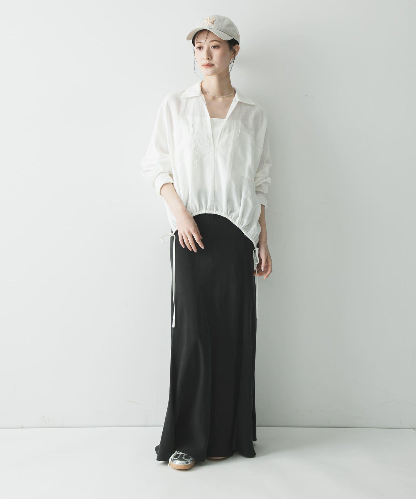 亞麻人造絲抽褶下襬襯衫