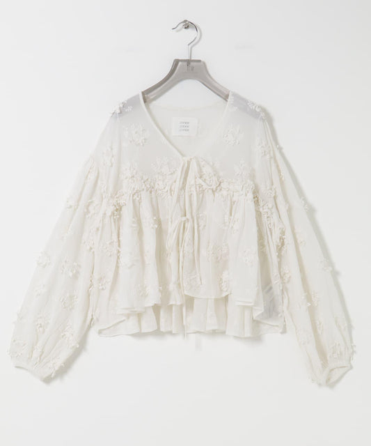 crinkle crinkle crinkle 3D EMBROIDERY 小披肩