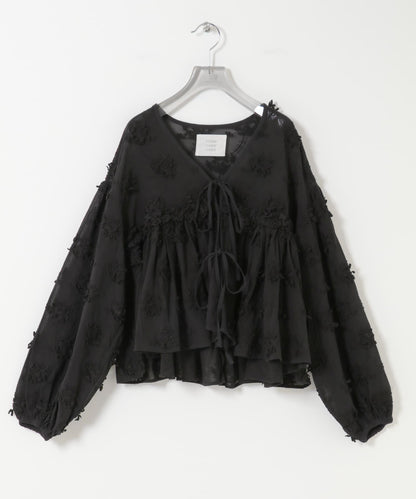 crinkle crinkle crinkle 3D EMBROIDERY 小披肩