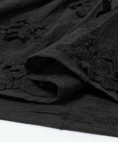 crinkle crinkle crinkle 3D EMBROIDERY 小披肩